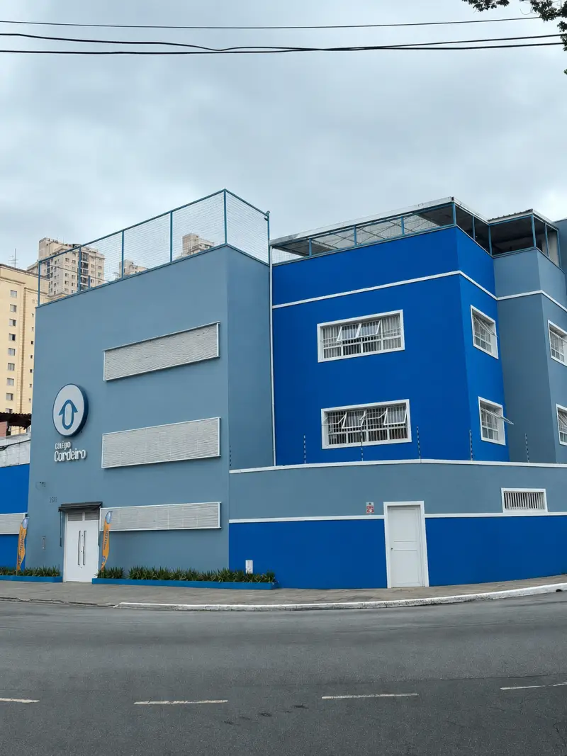 Fachada do Colégio Cordeiro